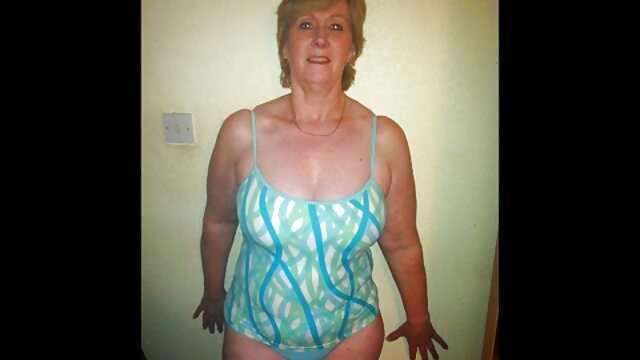 سبزه پس از لای کون مامان كوني رابطه كاملي برقرار كرد.