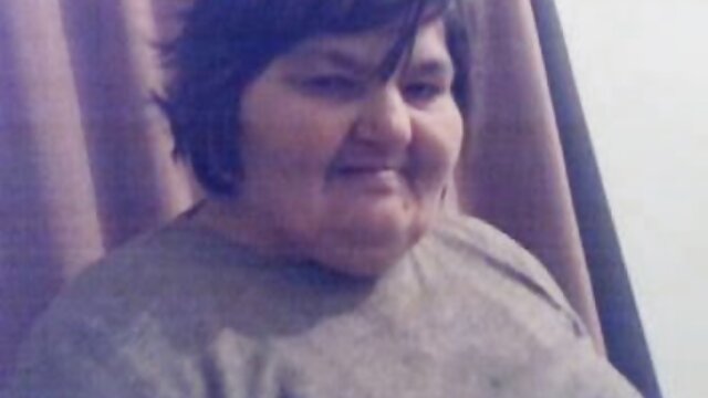 چرک برای اجاره سکس با مامان در حمام پرداخت می شود.