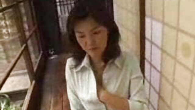 برای خودارضایی از پمپ استفاده کنید. فیلم سکسی مادر زن