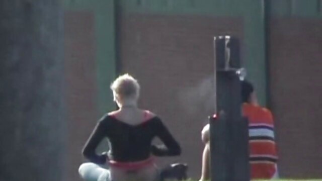 سکس روی میز آشپزخانه مامان از کون با روسها.