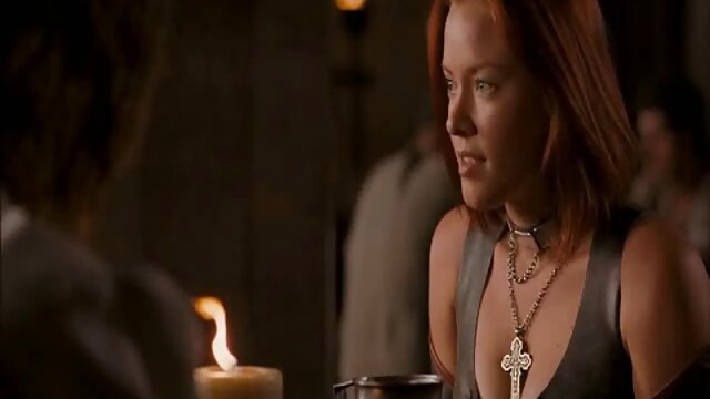 رابطه جنسی داستانسکس بامامان با یک روسی روسی در اتاق خواب.