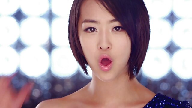 لزبین روی صندلی ها دمار از كون مامان روزگارمان درآورد.