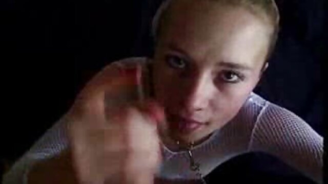 جیمه ماری با شوهرش پورن مامی عشق می ورزد.