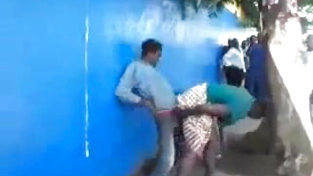 سکس مقعد با یک روس زیبا. کارتون کون مامان