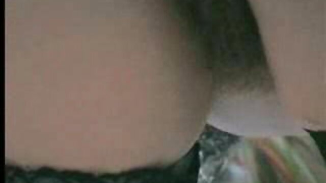 دانش آموز خروس معلم خود را مامان زوری دوست دارد.