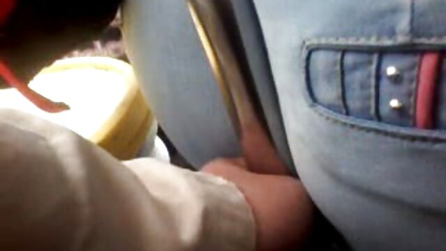 انفرادی سکس با مامان داستان با یک کیرمصنوعی.