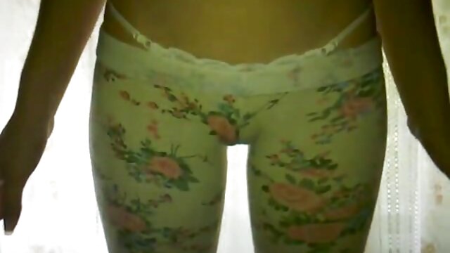 این سکس در خواب مامان دختر از یک عامل ریخته گری یک جوراب دریافت کرد.