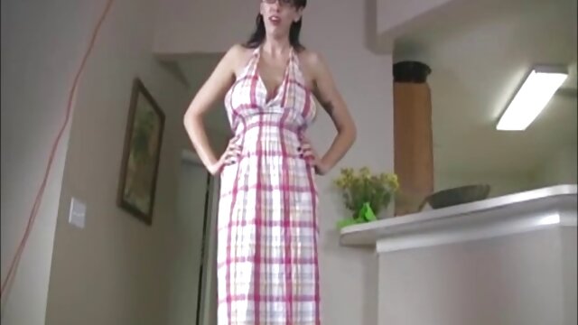 حرامزاده ورزش با مشتری سکس بادوست مامان بالقوه.