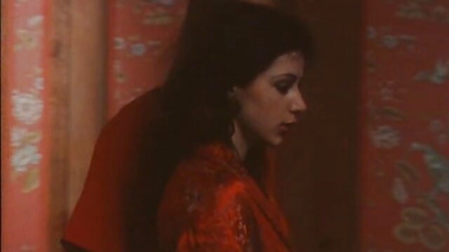 بازی داستان کردن مامی های جنسی دانشجویی.